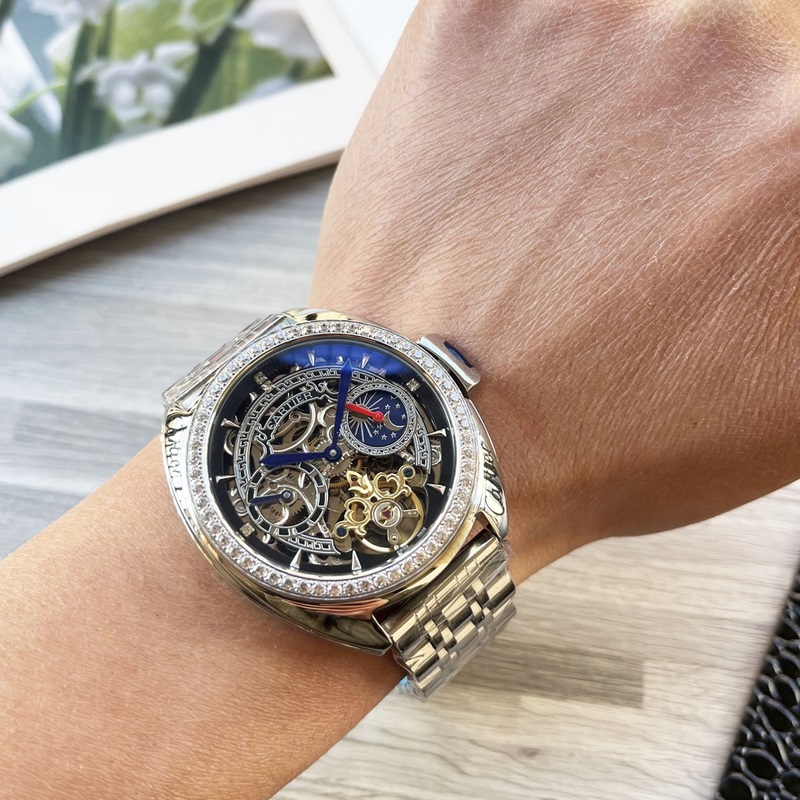 藍氣球系列 震撼上市【最新】：卡地亞 鏤空設計【類型】：精品男士腕錶【錶帶