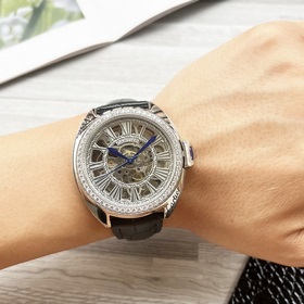 八角殼系列 精緻百搭 【最新】：卡地亞 最新設(shè)計 鏤空精品 【類型】：精品男