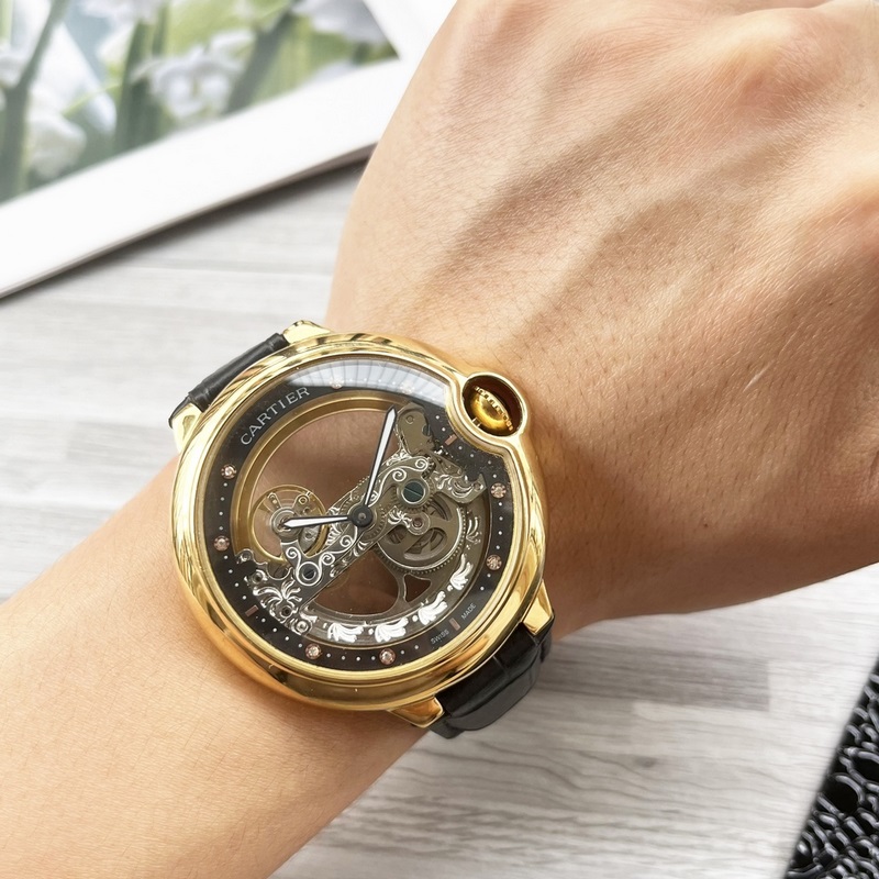 藍(lán)氣球系列 震撼上市【最新】：卡地亞 鏤空設(shè)計(jì)【類型】：精品男士腕錶【錶帶
