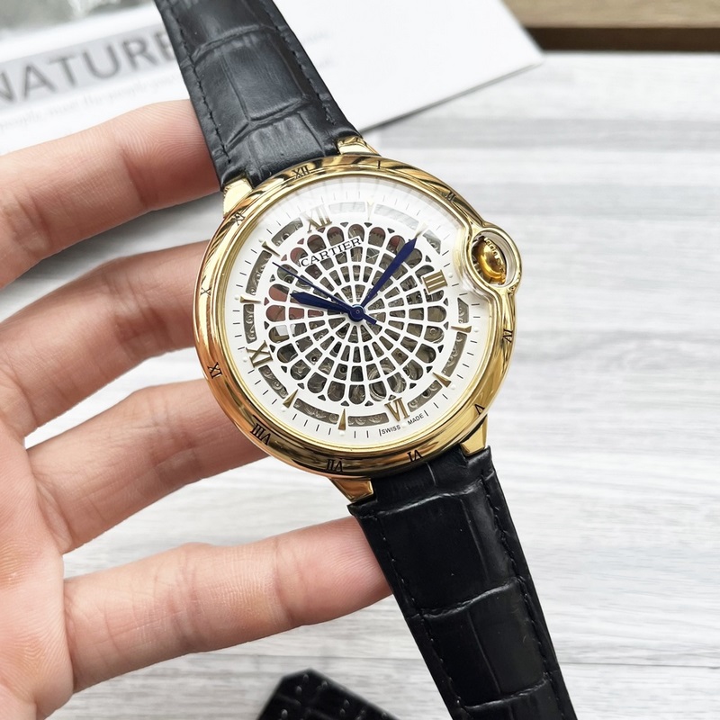 藍氣球系列 震撼上市【最新】：卡地亞 三針設計【類型】：精品男士腕錶【錶帶