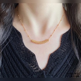 V金鍍咪金 卡地亞CNC子彈頭項鍊 兩側(cè)的小柳釘可以自由晃動，非常個性的一款。