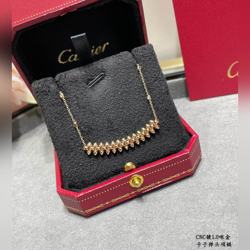 V金鍍咪金 卡地亞CNC子彈頭項鍊 兩側的小柳釘可以自由晃動，非常個性的一款。