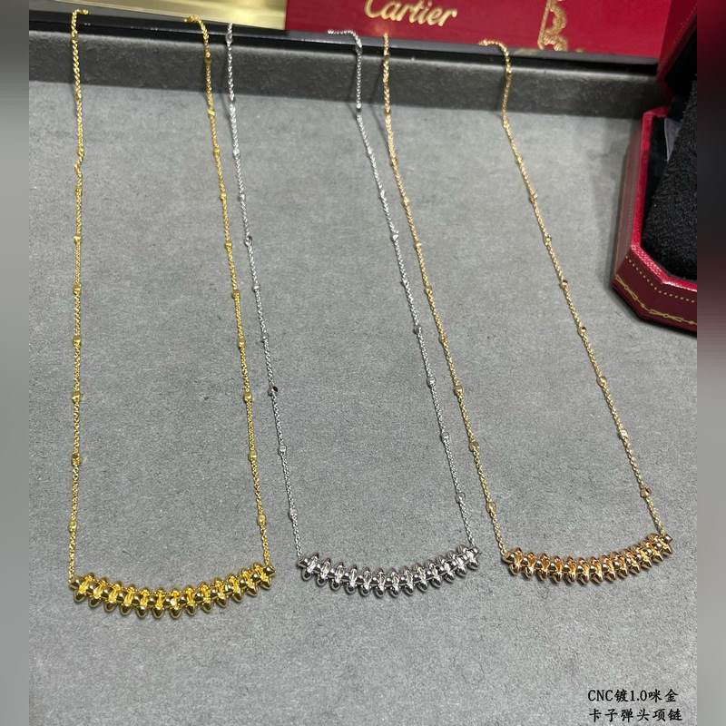 V金鍍咪金 卡地亞CNC子彈頭項鍊 兩側的小柳釘可以自由晃動，非常個性的一款。