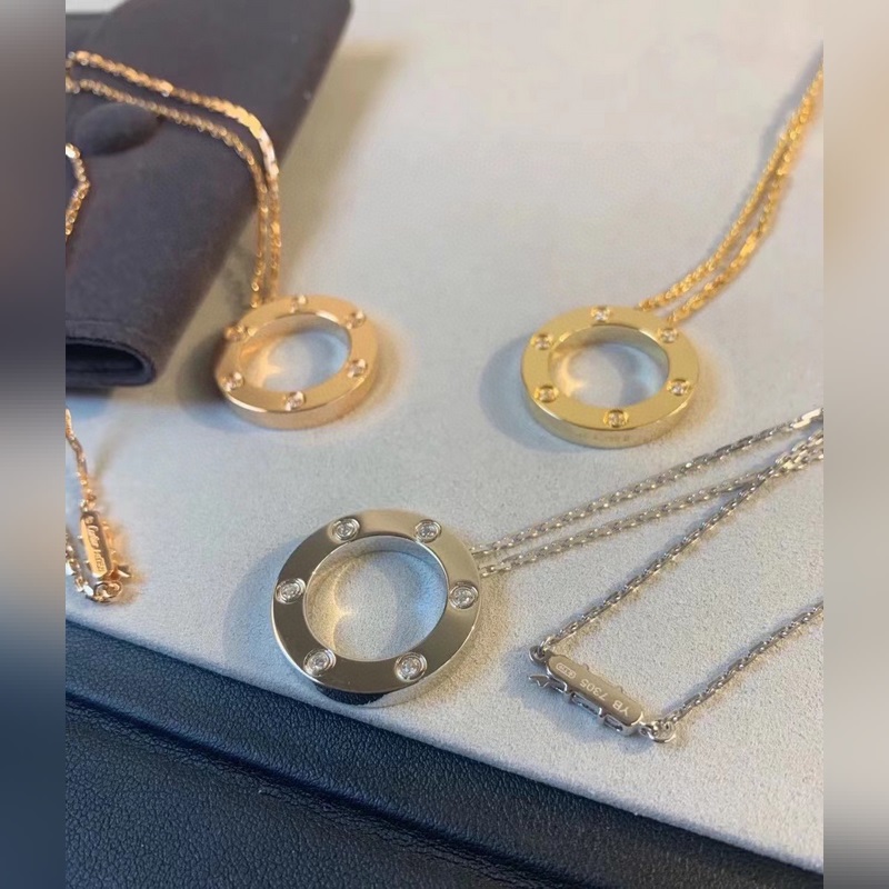 卡地亞六鑽大餅項鍊，cnc版本love系列大餅項鍊 很好搭配衣服，超級大氣的款