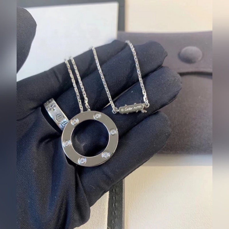 卡地亞六鑽大餅項鍊，cnc版本love系列大餅項鍊 很好搭配衣服，超級大氣的款