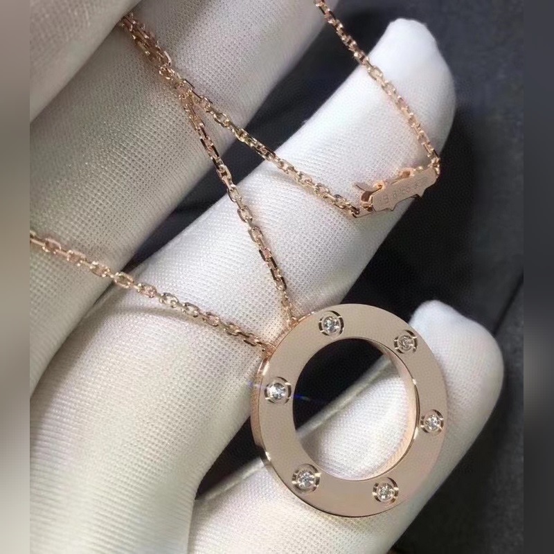 卡地亞六鑽大餅項鍊，cnc版本love系列大餅項鍊 很好搭配衣服，超級大氣的款