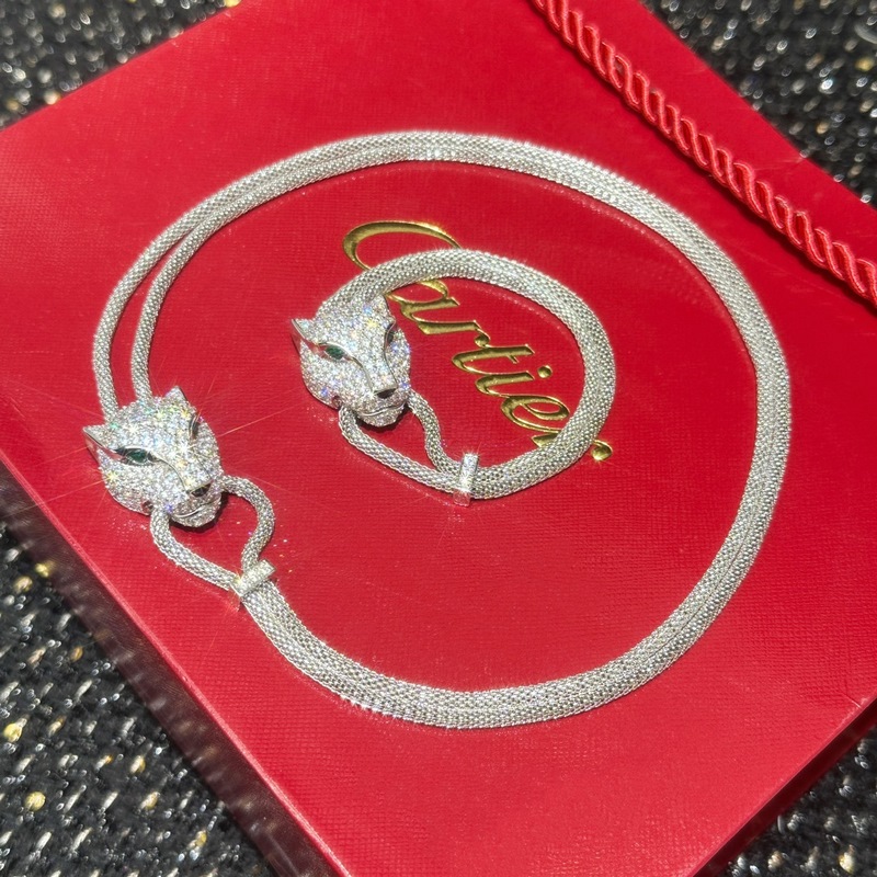 新品 情侶同款 編碼手鍊價(jià)格3000   項(xiàng)鍊價(jià)格3300  原單貨 配送全