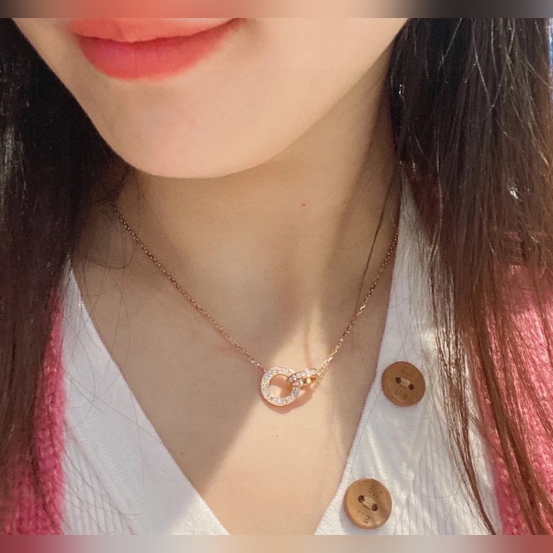 Cartier卡地亞LOVE系列 大雙環(huán)項鍊 精選德國進(jìn)口材質(zhì)電鍍厚金 采用5a
