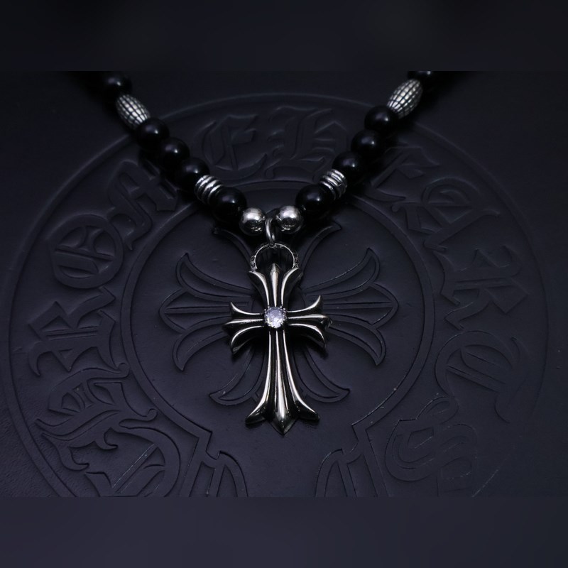 克羅心項(xiàng)鍊串珠項(xiàng)鍊被時(shí)尚圈瘋搶的克羅心熱款，來自小衆(zhòng)潮牌的驚豔之作。純手工打造的