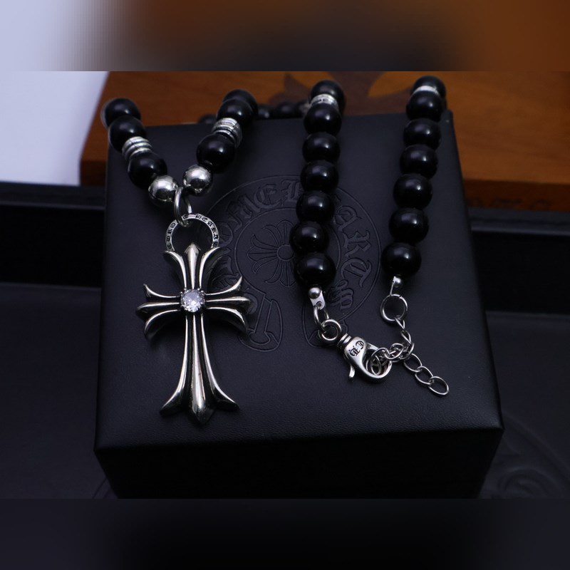 克羅心項(xiàng)鍊串珠項(xiàng)鍊被時(shí)尚圈瘋搶的克羅心熱款，來自小衆(zhòng)潮牌的驚豔之作。純手工打造的