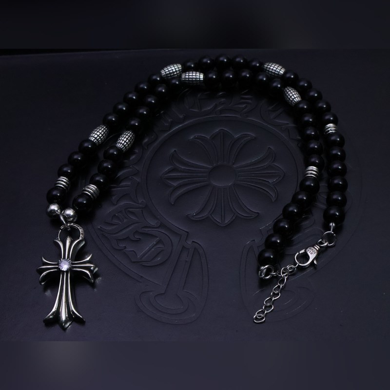 克羅心項(xiàng)鍊串珠項(xiàng)鍊被時(shí)尚圈瘋搶的克羅心熱款，來自小衆(zhòng)潮牌的驚豔之作。純手工打造的