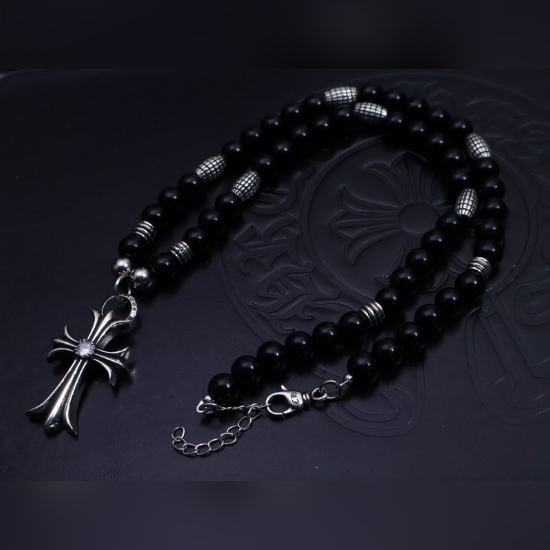 克羅心項(xiàng)鍊串珠項(xiàng)鍊被時(shí)尚圈瘋搶的克羅心熱款，來自小衆(zhòng)潮牌的驚豔之作。純手工打造的