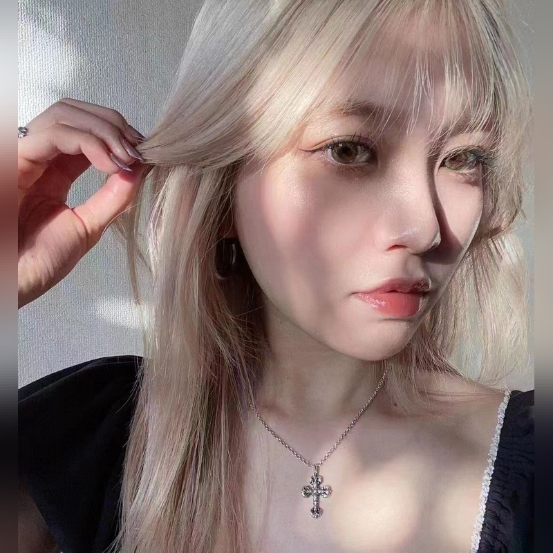 高版本克羅心mini小號火焰 十字架吊墜，非常百搭的一款，小尺寸更好駕馭，搭配細