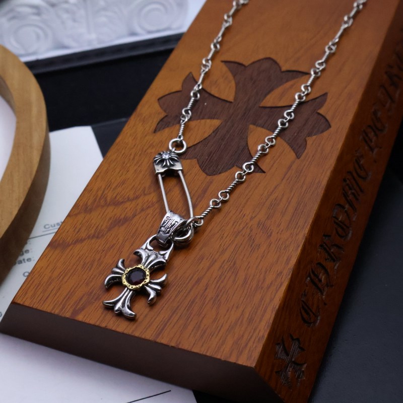 ［新品上架］    克羅心十字架胸針鍊｜純手工鑿刻末日聖痕  十字架纏繞荊棘圖