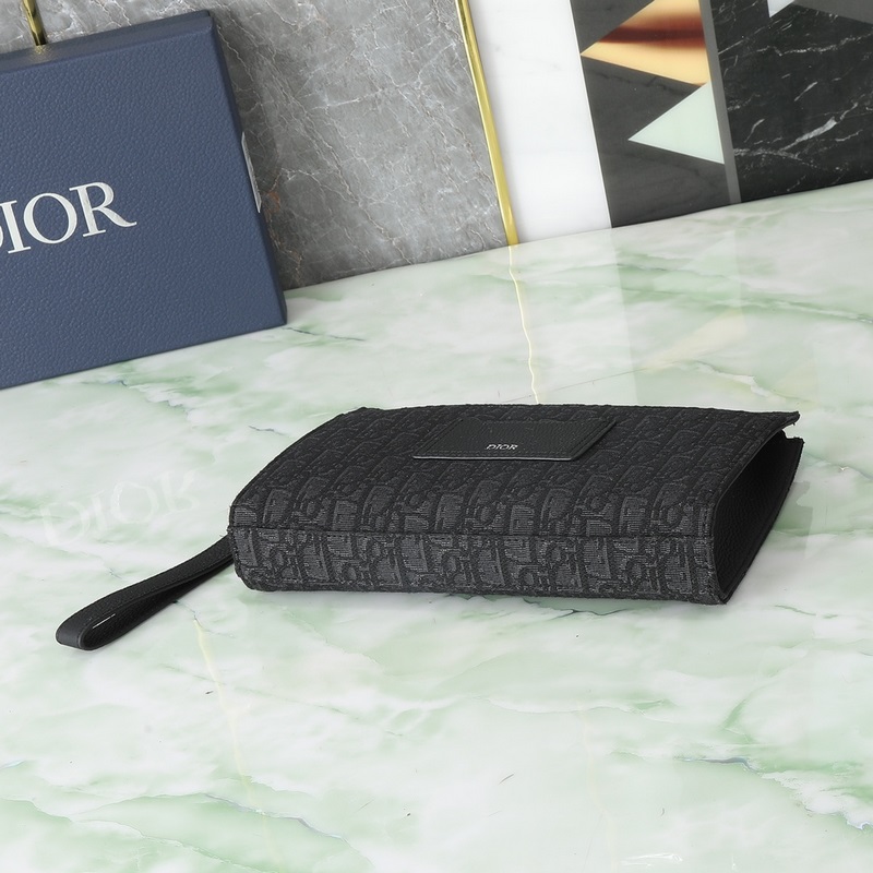 手包D1or Pre-Fall早春新款Saddle Bag中性款的Saddle