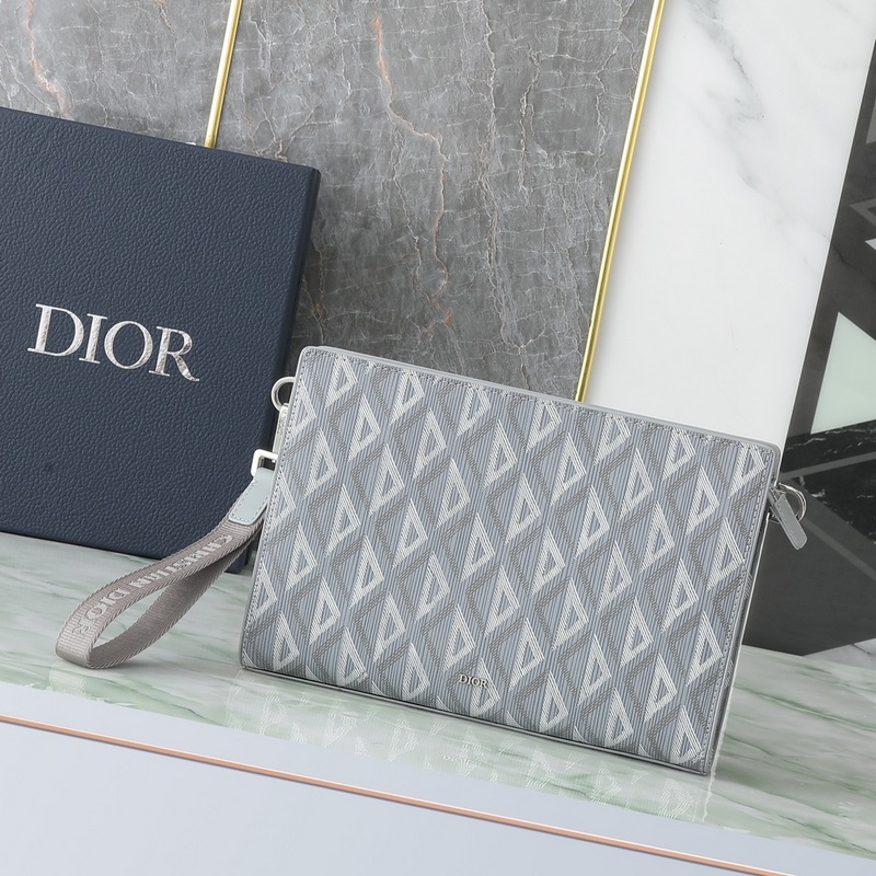 這款手拿包是 Dior 的主打單品。Oblique 灰色面料精心制作，從 Dio