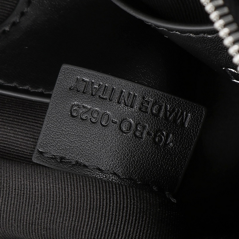 A5手拿包黑色 Oblique Galaxy印花效果皮革編號：2ESCA338