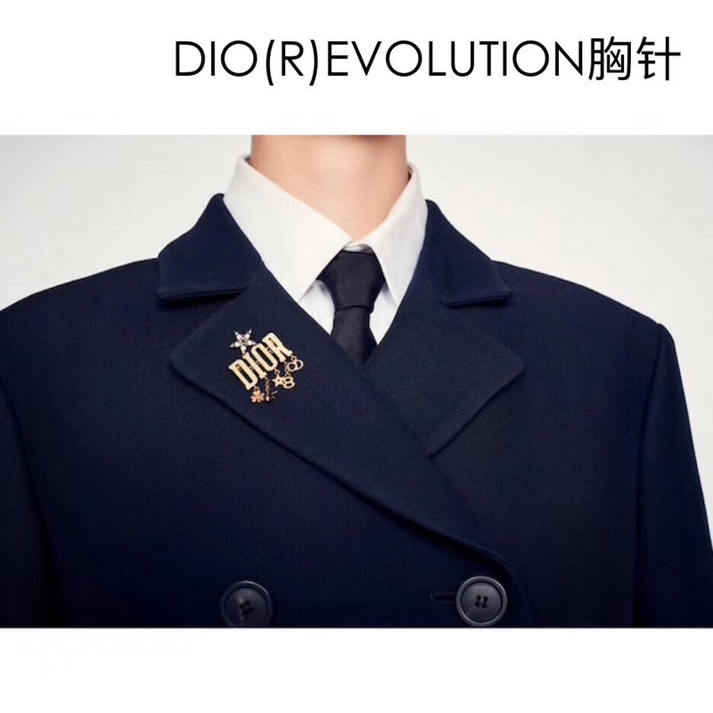 Dior 迪奧秋冬新品 星星字母 吊墜胸針 三葉草 蜜蜂 星星 8字 CD 各大