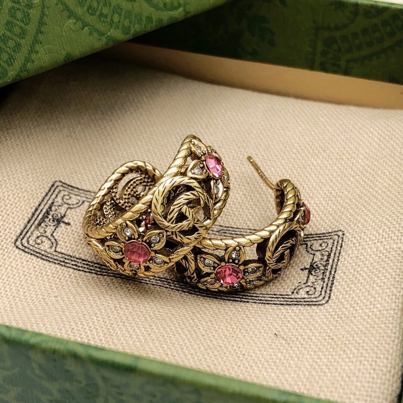 古馳gucci 耳釘紅色彩鑽GG耳環花朵複古風格 時尚 造型設計很漂亮專櫃材質