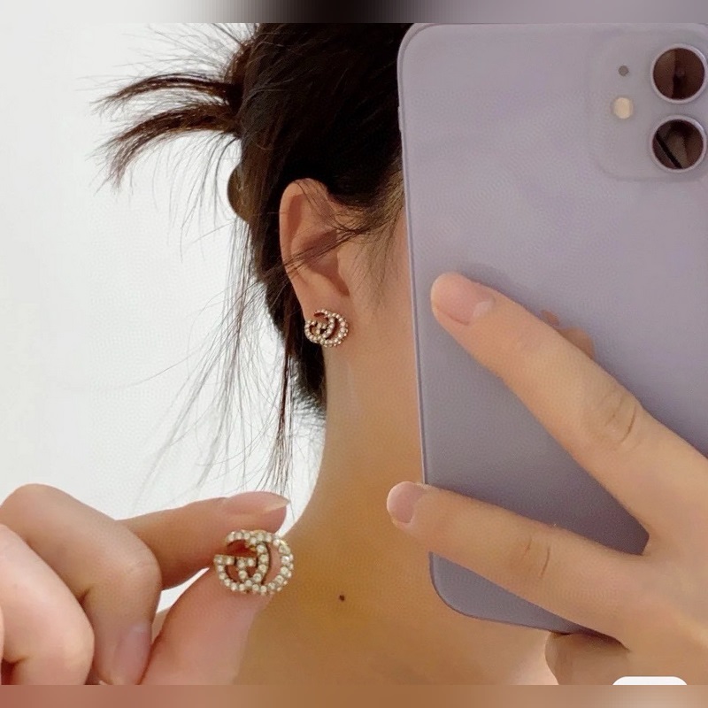 Gucci 古馳 耳釘 高端 打造 美到哭，因為是限量版，你根本無法在店內看到現