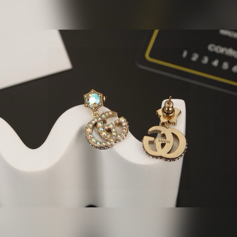 Gucci 古馳 耳釘 高端 打造 美到哭，因為是限量版，你根本無法在店內看到現