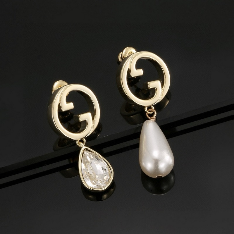 Gucci 古馳 不對稱耳釘 高端 打造 美到哭，因為是限量版，你根本無法在店內