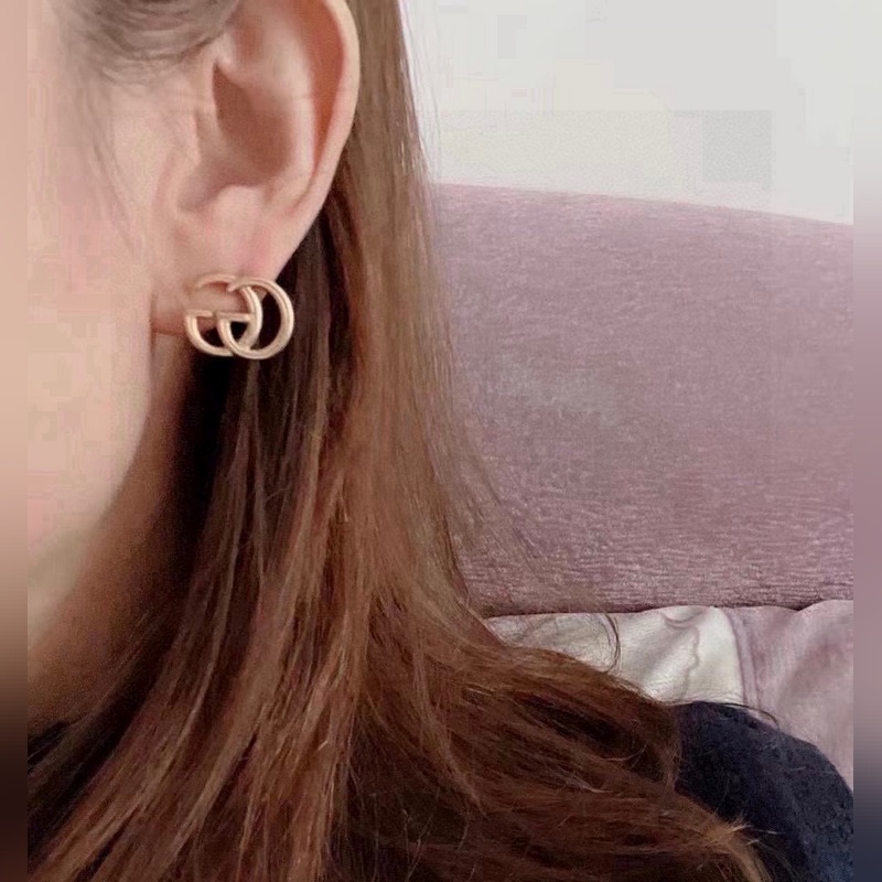 Gucci 古馳 耳釘 高端 打造 美到哭，因為是限量版，你根本無法在店內看到現