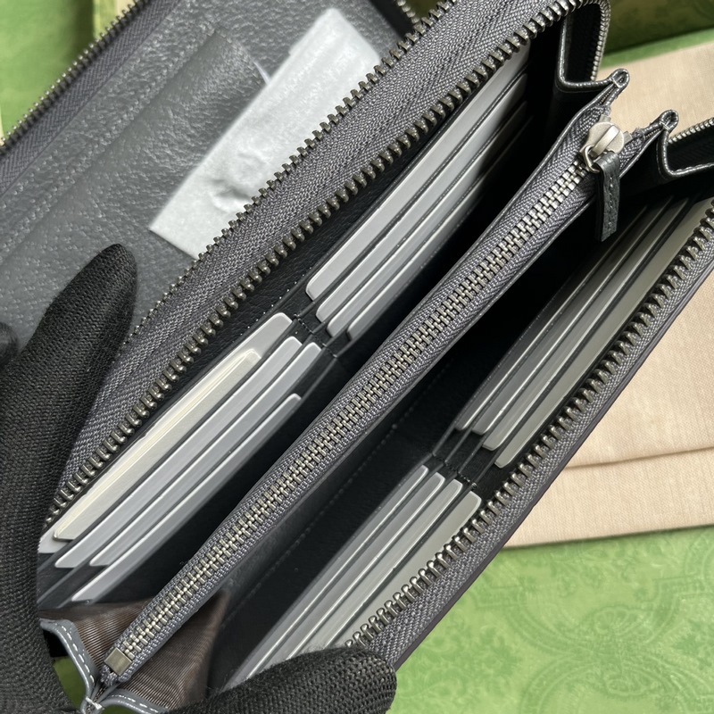 Ophidia系列GG旅行包。小件旅行配飾仍是Gucci皮具甄選中不可或缺的一大