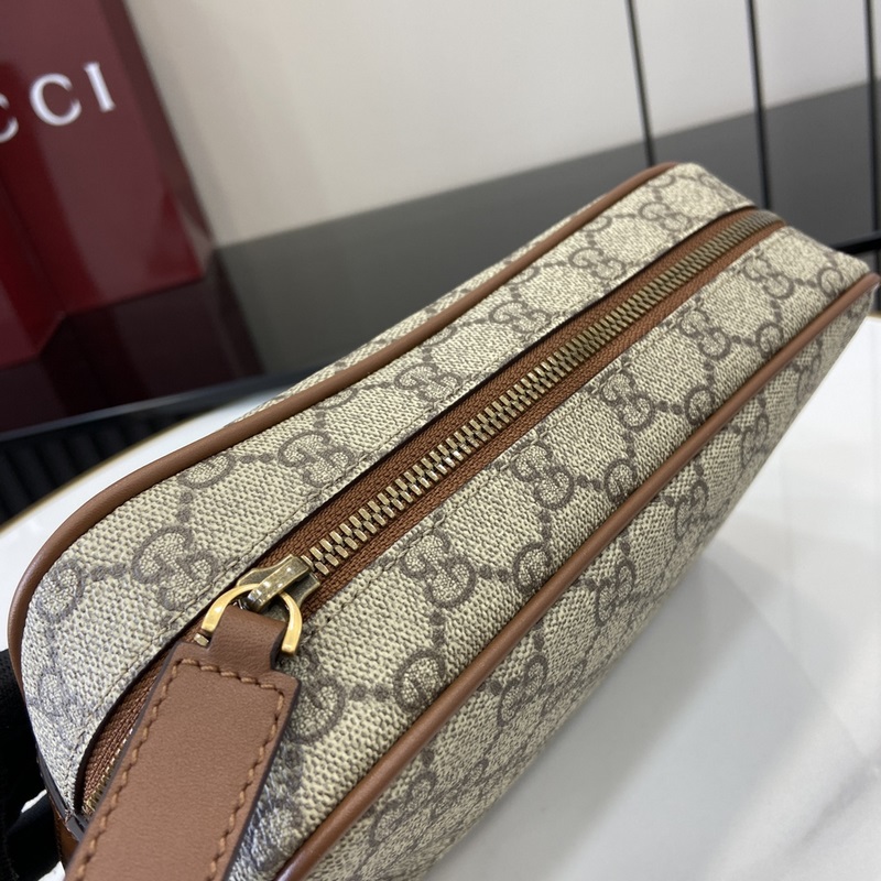 【新品】 全新GG Emblem系列煥新詮釋品牌的雋永優雅風範和精湛工藝。這款洗