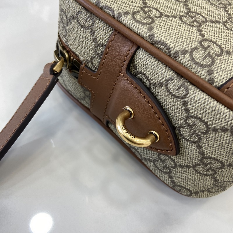 【新品】 全新GG Emblem系列煥新詮釋品牌的雋永優雅風範和精湛工藝。這款洗