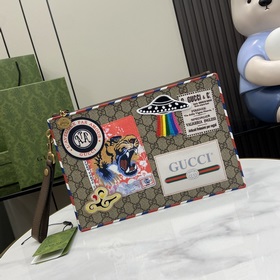 Ophidia系列手包，GG標識由在1930年代出現的Gucci格紋演化而來，并