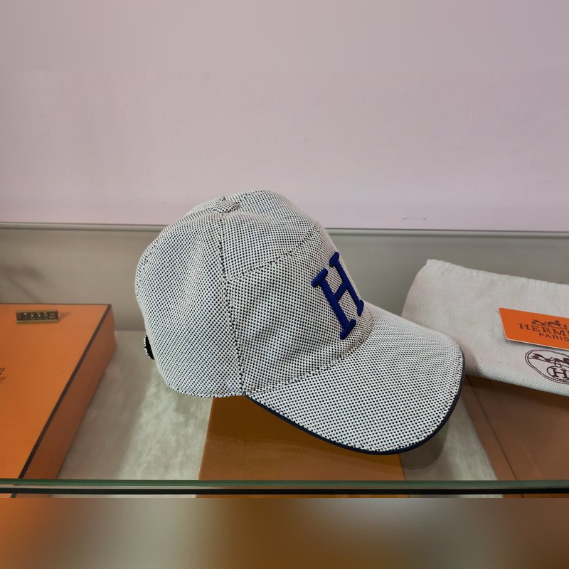 愛馬仕出貨 帆布面料，手感質(zhì)量非常不錯(cuò)，大牌範(fàn)十足，時(shí)尚百搭上身效果非常好，專櫃