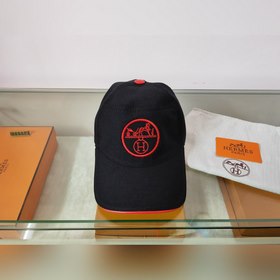 愛馬仕出貨 帆布面料，手感質(zhì)量非常不錯(cuò)，大牌範(fàn)十足，時(shí)尚百搭上身效果非常好，專櫃