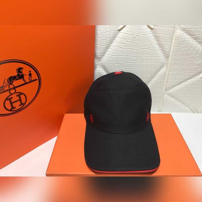 愛馬仕出貨 帆布面料，手感質(zhì)量非常不錯(cuò)，大牌範(fàn)十足，時(shí)尚百搭上身效果非常好，專櫃