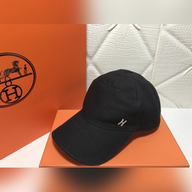 愛馬仕出貨 帆布面料，手感質(zhì)量非常不錯(cuò)，大牌範(fàn)十足，時(shí)尚百搭上身效果非常好，專櫃