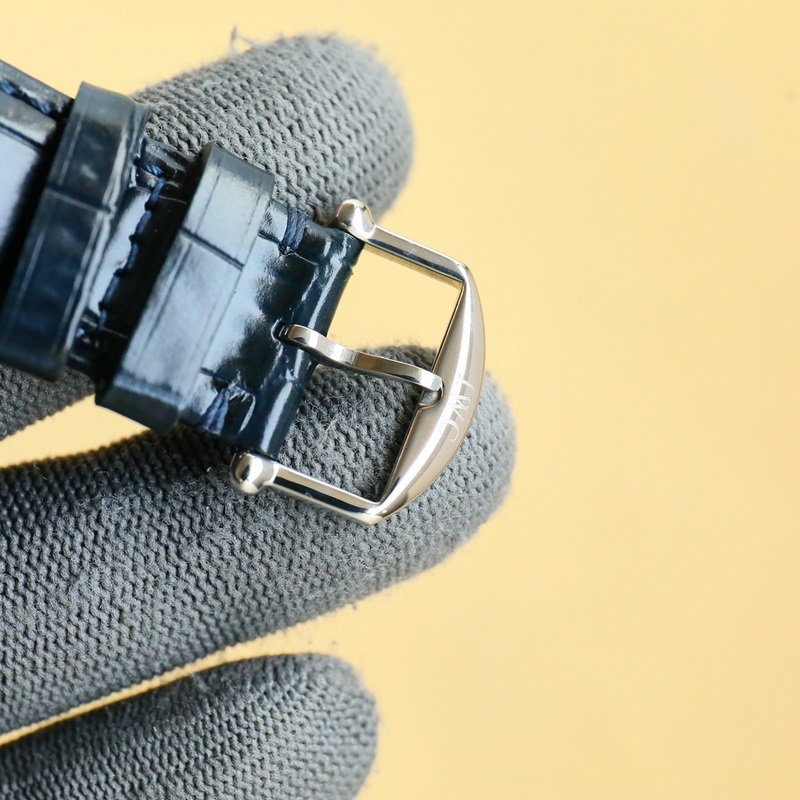 2025最新IWC萬國首推柏濤菲諾系列，指針式日曆功能，萬國月相系列.男士腕錶，