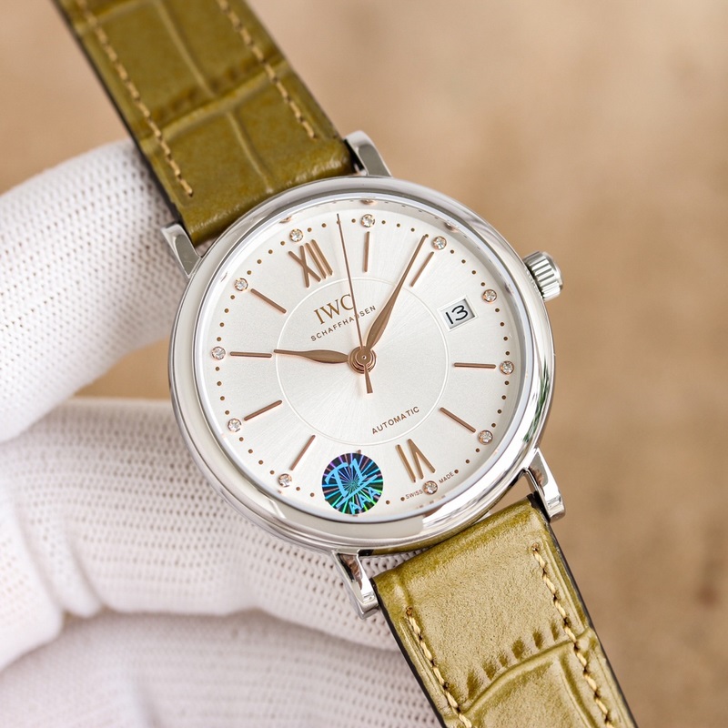 新推出IWC萬國錶柏濤菲諾自動腕錶37mm系列1 ：殼套采用316精鋼材質打磨