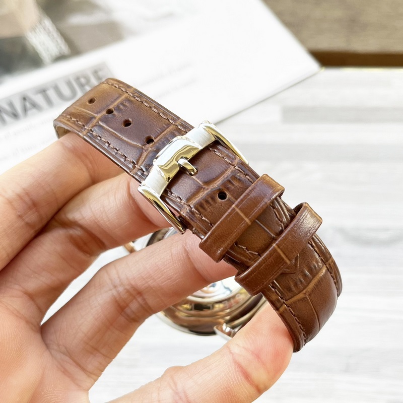 【最新】：萬國 三針設計【類型】：精品男士腕錶【錶帶】：真牛皮錶帶///31