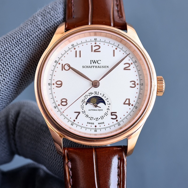 火爆推薦，新款萬國原裝爆款.月相系列.男士腕錶 簡單不失大氣[勝利]搭載精準瑞士