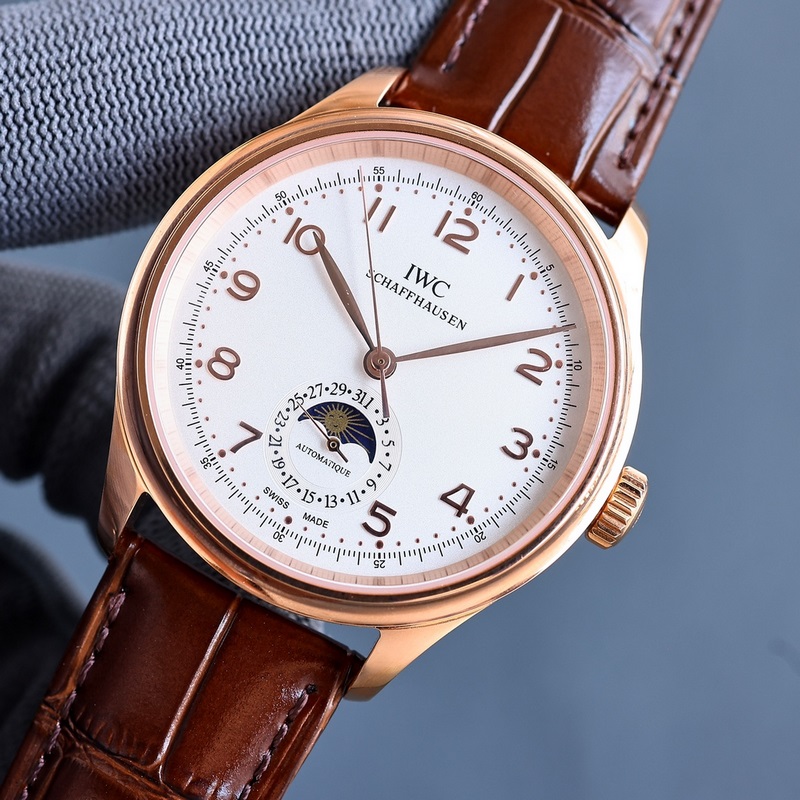 火爆推薦，新款萬國原裝爆款.月相系列.男士腕錶 簡單不失大氣[勝利]搭載精準瑞士