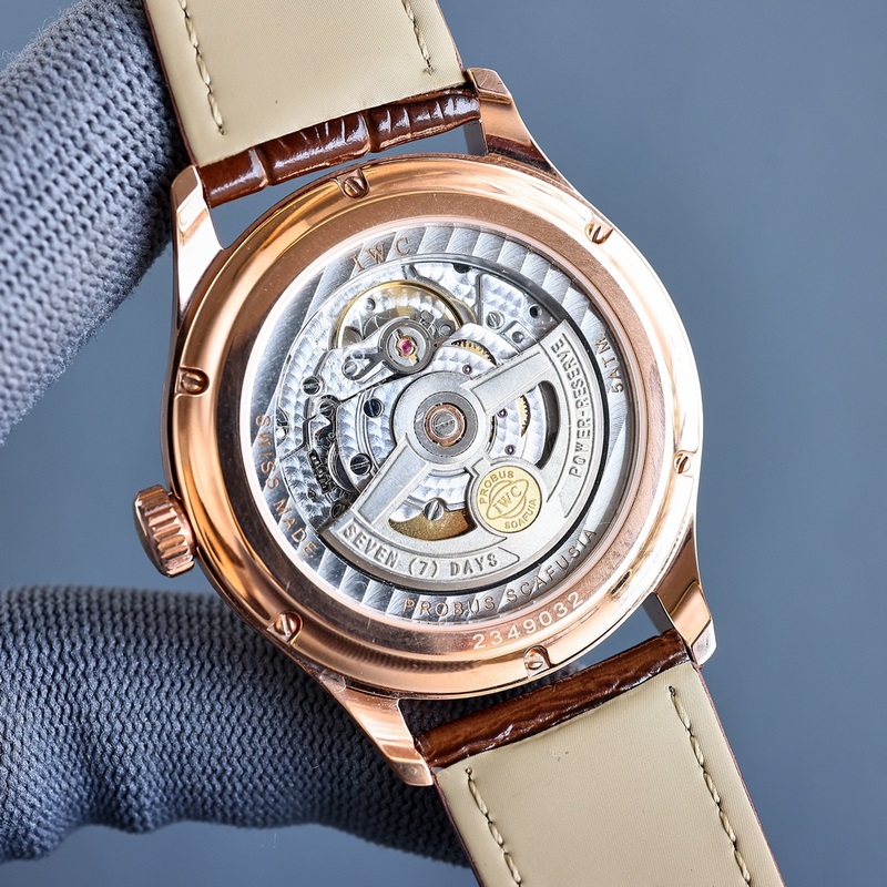 火爆推薦，新款萬國原裝爆款.月相系列.男士腕錶 簡單不失大氣[勝利]搭載精準瑞士