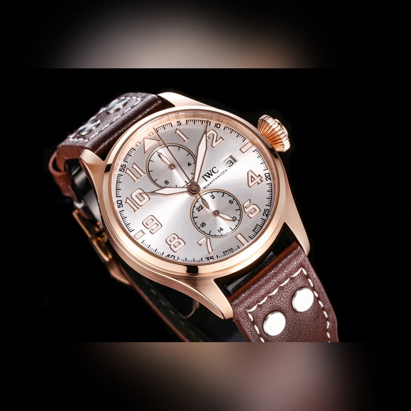 TW新品 顔值巔峰IWC旗下最耀眼的明星，萬國長動能月相專家。全新飛行員系列