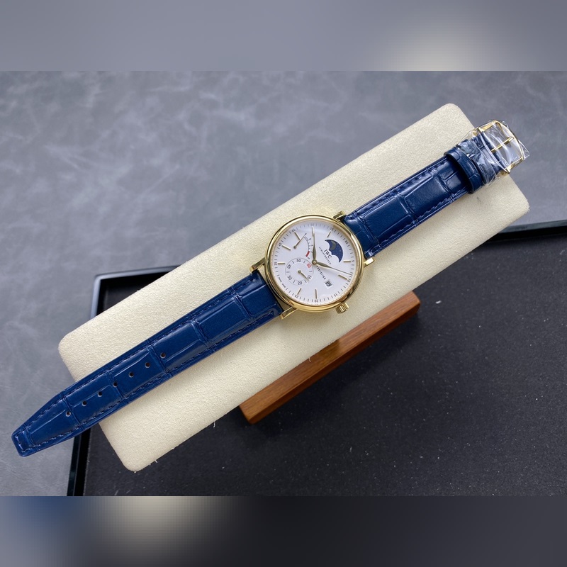 TWA新品 顔值巔峰IWC旗下最耀眼的明星，萬國長動能月相專家。全新的柏濤菲