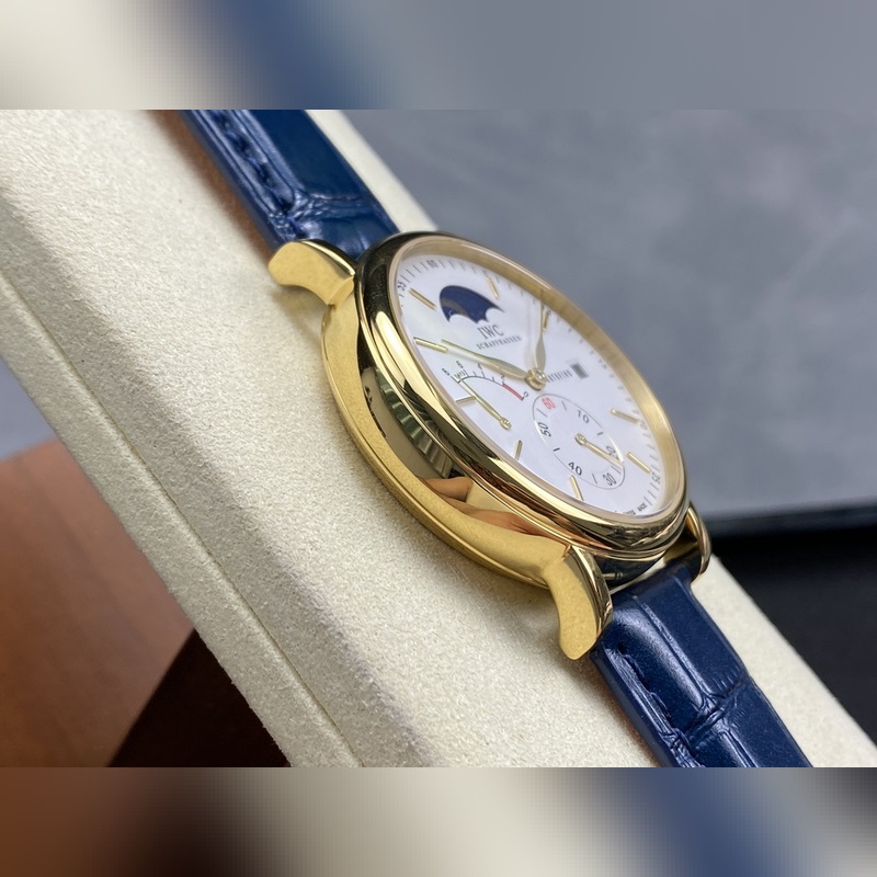 TWA新品 顔值巔峰IWC旗下最耀眼的明星，萬國長動能月相專家。全新的柏濤菲