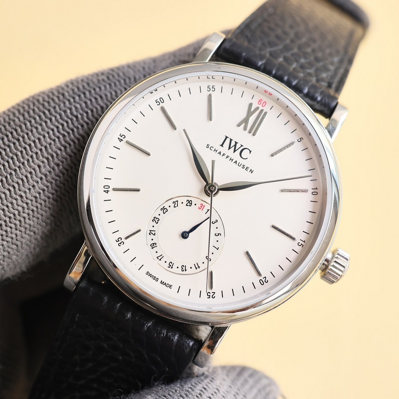 （三碼合一）IWC萬國首推柏濤菲諾系列（IW359201）指針式日曆功能，最受