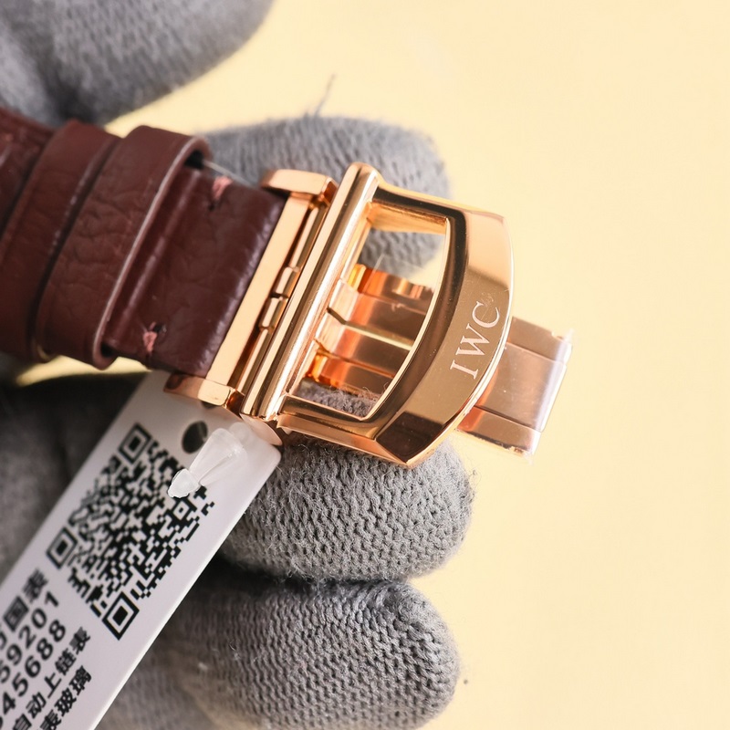 （三碼合一）IWC萬國首推柏濤菲諾系列（IW359201）指針式日曆功能，最受