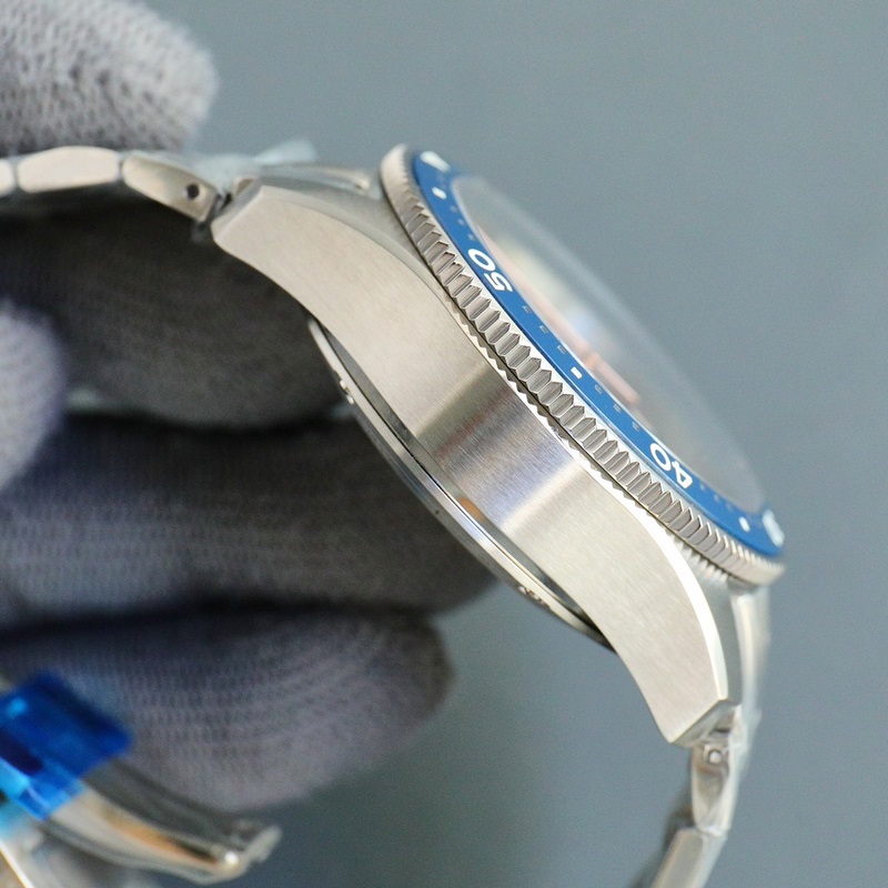 TT廠出品（三碼合一） 浪琴先行者推出一款具備飛返計時腕錶！1 直徑42毫米