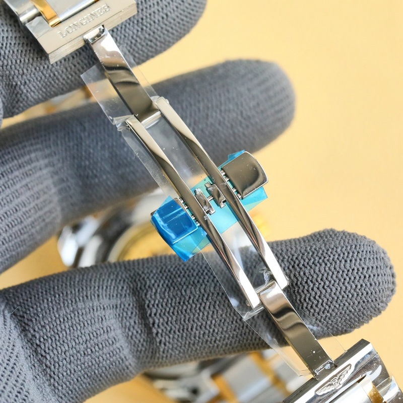 TW新品，浪琴最新名匠經典複刻GMT兩地時腕錶，新品首推 ！ 腕錶新搭配煥新設計