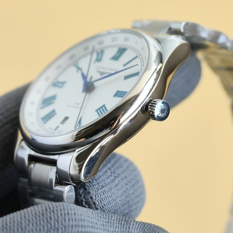 TW新品，浪琴最新名匠經典複刻GMT兩地時腕錶，新品首推 ！ 腕錶新搭配煥新設計