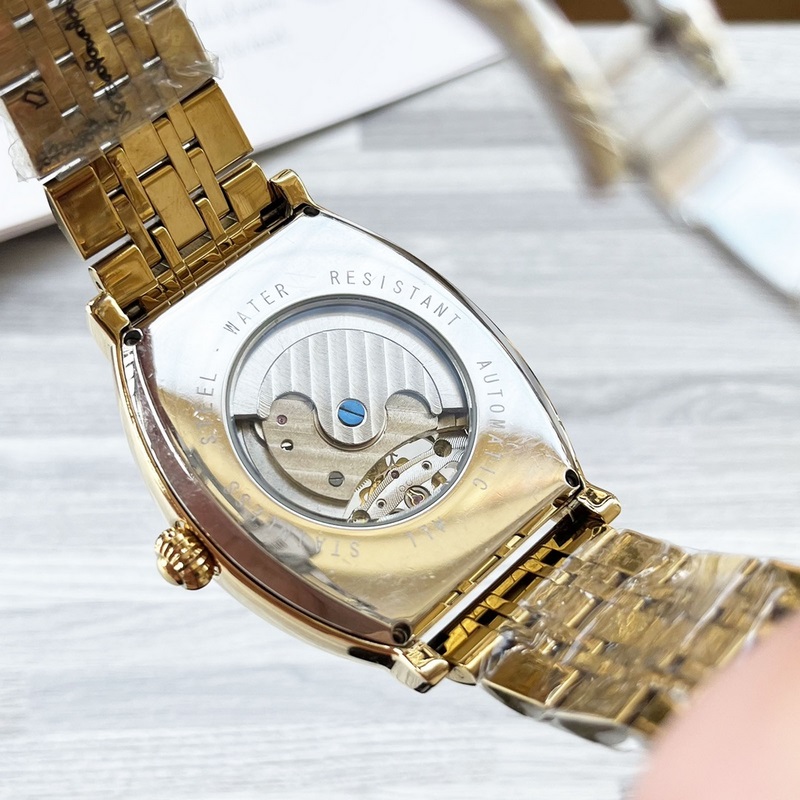 酒桶新品 震撼上市【最新】：浪琴 三針設計【類型】：精品男士腕錶【錶帶】：